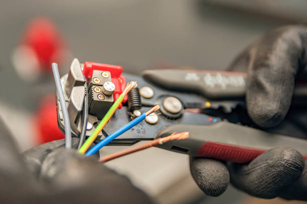Best Circuit Breaker Repair  in Amelia, LA